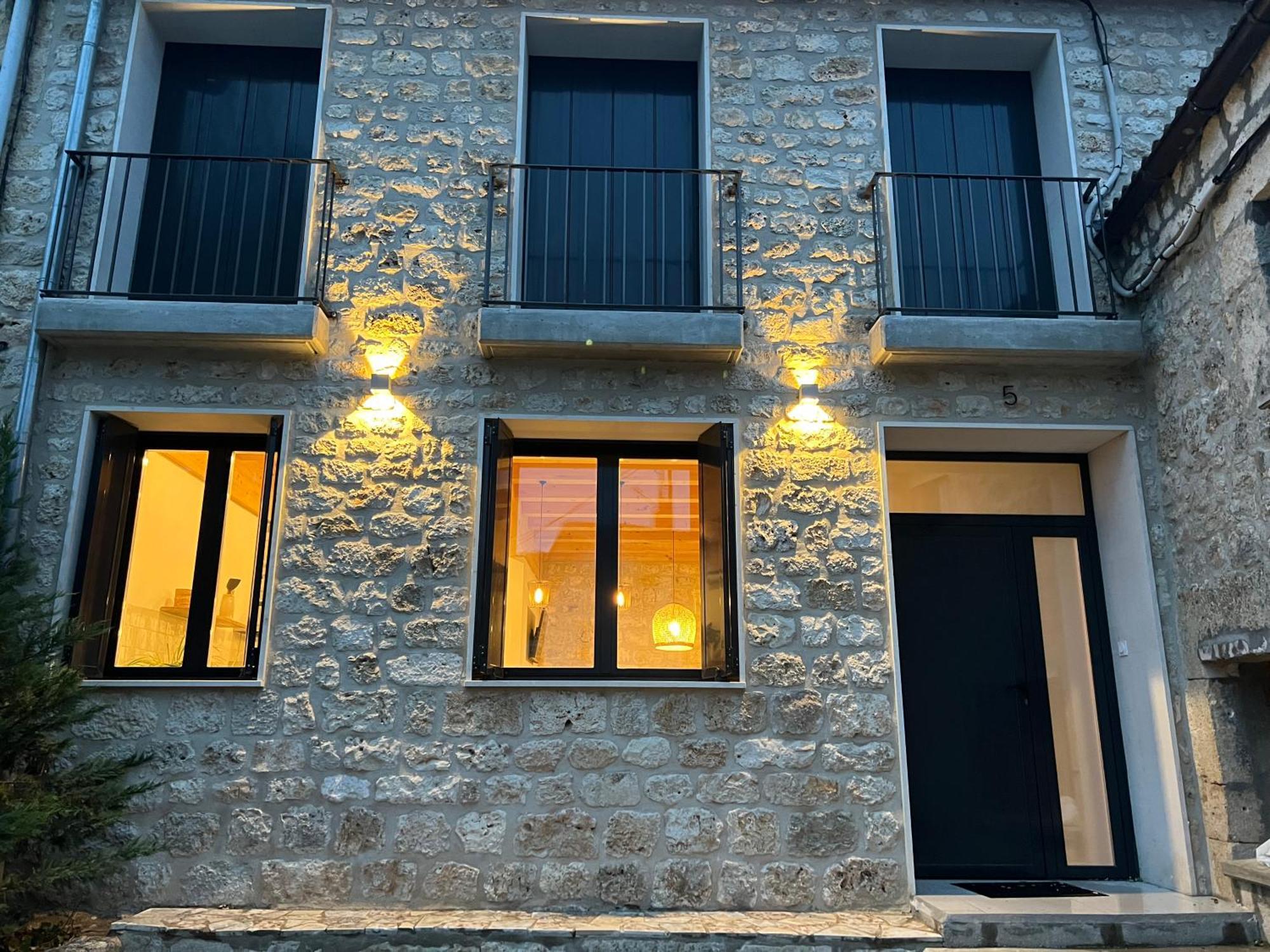 El Pecu Casa Rural Starfamiliar Bustillo Del Paramo Exterior photo
