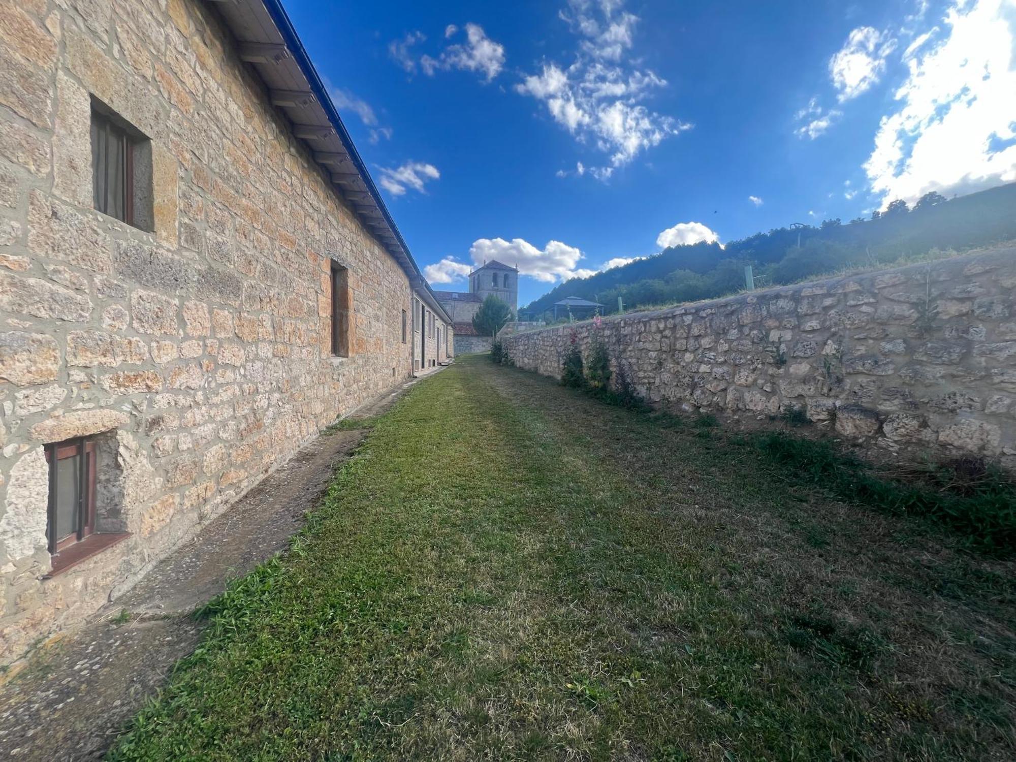 El Pecu Casa Rural Starfamiliar Bustillo Del Paramo Exterior photo